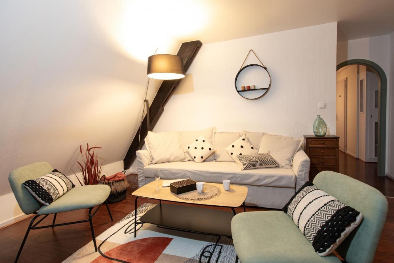 La Loge By 